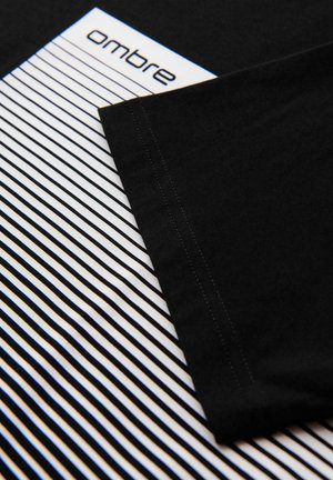 Ombre, T-shirt print - black