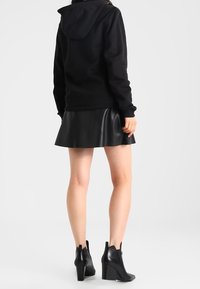 Urban Classics Hoodie - black