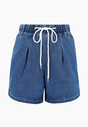 Short en denim bleu avec taille élastique, cordon blanc, poches latérales et plis devant, présenté sur fond uni.