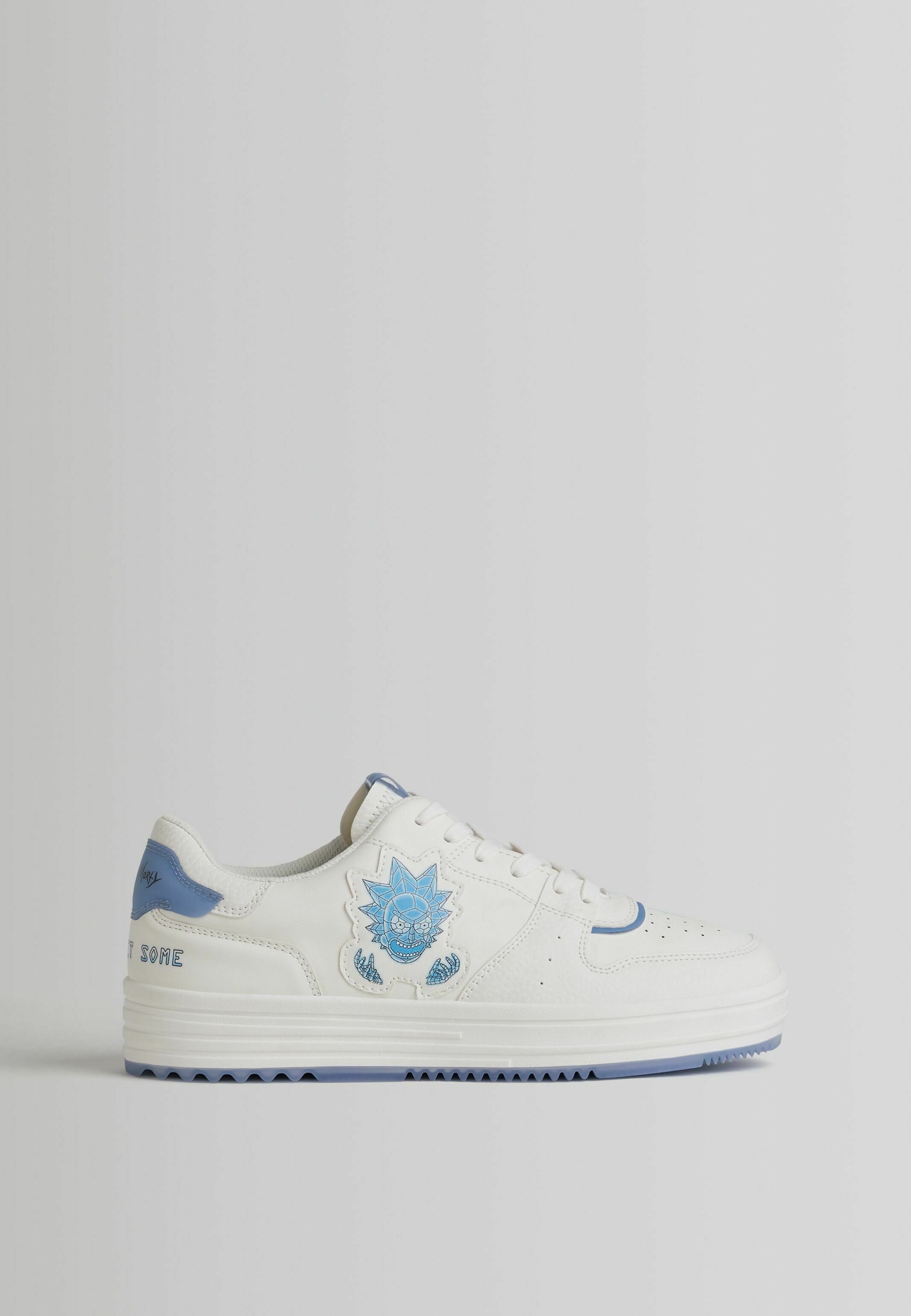 Naruto, Dragon Ball And Even The Simpsons Take Over The Sneakers That Will  Star In Your Looks (and That Are Also On Sale) At Bershka - Shogi Pineapple