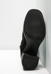 Topshop Botas mosqueteras - black