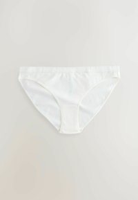Bijela pamučna bikini gaćice s glatkom teksturom i uskim elastičnim pojasom koji sadrži suptilan brend logotip.