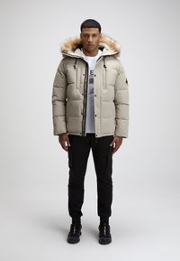 Alessandro Zavetti ZAVETTI CANADA OSHAWA 2.0 PUFFER PARKA JACKET - Vinterjakker - stone