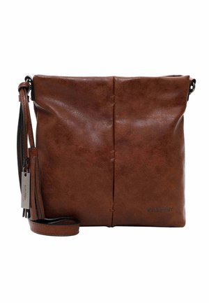 Bolso bandolera de piel marrón con correa ajustable, detalle de borla, costura vertical en el centro y "SURI FREY" grabado en la esquina inferior derecha.