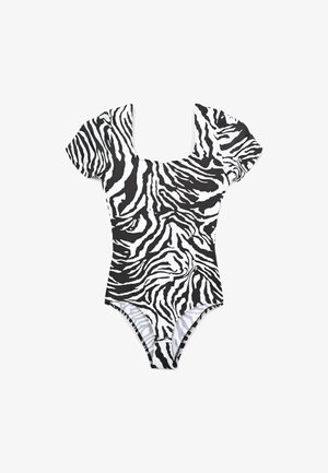 Costume intero a stampa zebra in bianco e nero con maniche a sbuffo, scollatura quadrata e aperture della gamba alte. Tessuto morbido e elasticizzato.