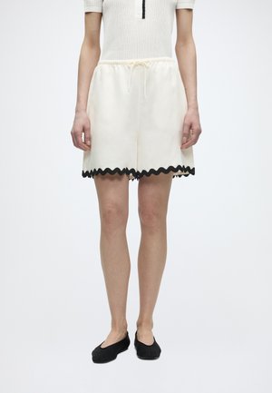 HUGO HASLALA - Σορτς - open white