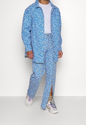 Nikolaj Storm, Veste légère - blue