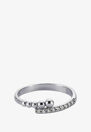 Bague en argent ornée de trois perles sphériques sur un côté et d'une rangée de pierres claires incrustées le long de l'anneau. Finition lisse et polie.