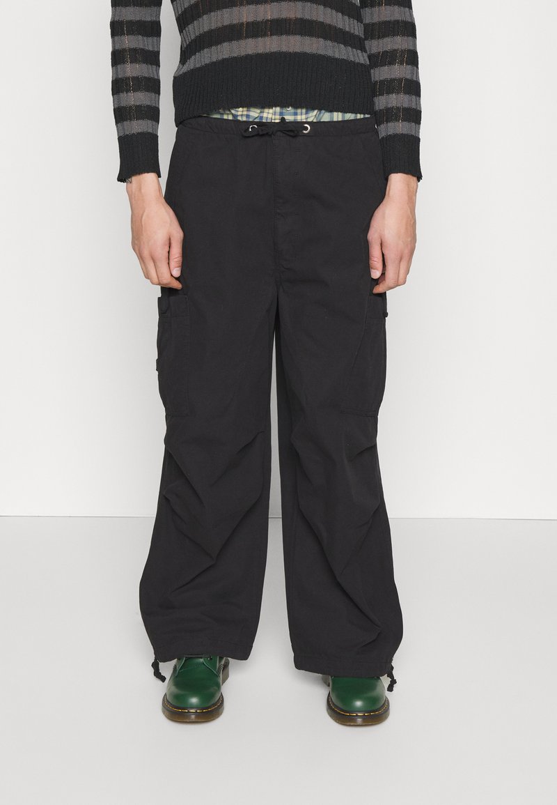Jaded London OVERSIZED PARACHUTE PANTS Cargo trousers black