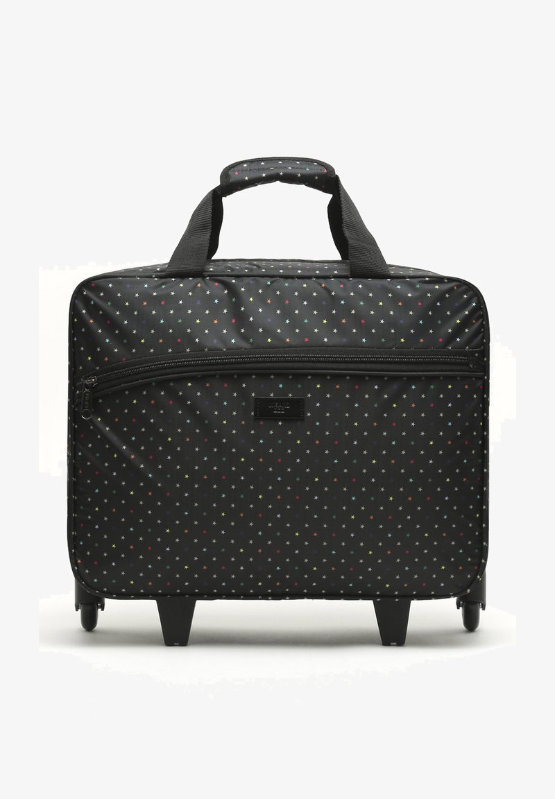 Črn kolesni kovček z barvnim vzorcem zvezd, ki ima dva zgornja ročaja, sprednji žep na zadrgo in zaobljene kote. Lahka zasnova.