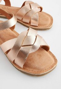 Next WIDE - Sandaler - rose gold