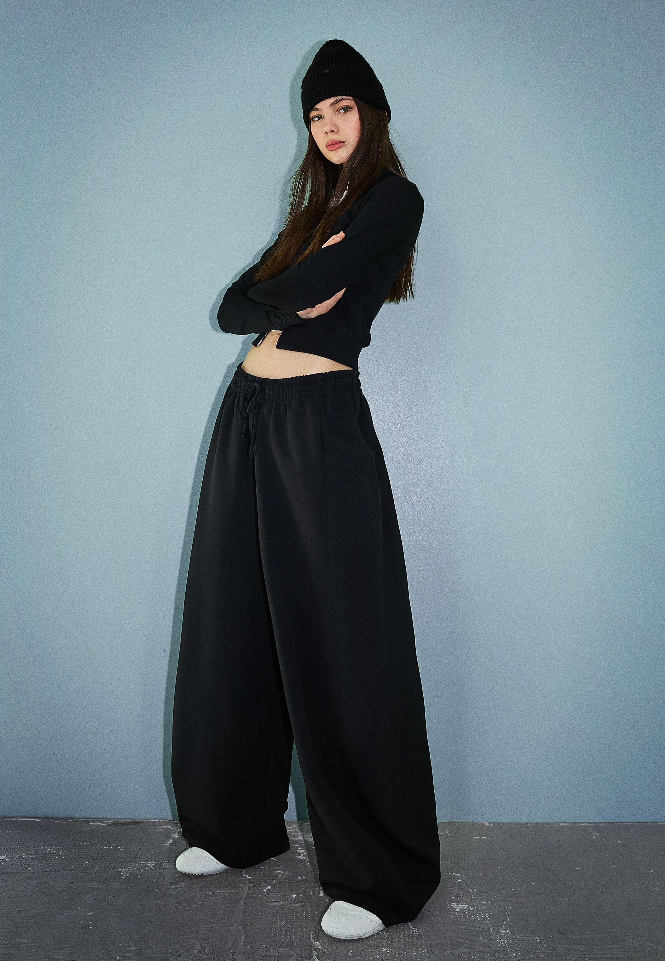 【BERSHKA】PLUSH BARREL ベルシュカ バギースウェット Bershka PLUSH BARREL - Tracksuit bottoms - black - Zalando