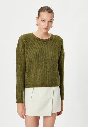 - Sweter