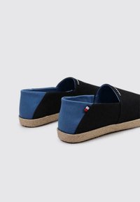 Tommy Hilfiger CORE - Espadrillas - black