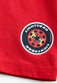 Next REGULAR FIT - CARS - Top s dlhým rukávom - red