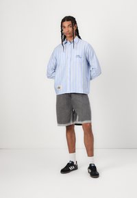 Pal Sporting Goods RIPPLE SHIRT - Πουκάμισο - blue