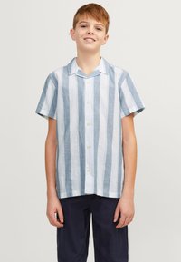 Jack & Jones Junior JPRCCSUMMER STRIPE RESORT - Overhemd - captains blue