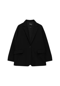 Černý jednbotónový blazer s klopovými límci, dlouhými rukávy a dvěma předními klopovými kapsami, vystavený na bílém pozadí.