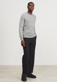 HUGO SAN CASSIUS - Pullover - medium grey
