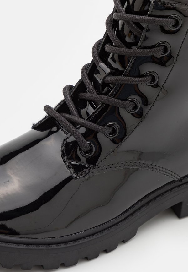 CASEY GIRL – Schnürstiefelette