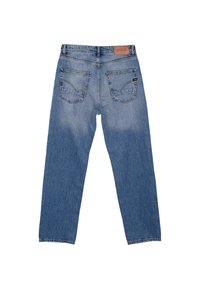 Jeans in denim blu chiaro, design a gamba dritta, cinque tasche, marchio in pelle beige sulla vita e dettagli di cucitura a contrasto.
