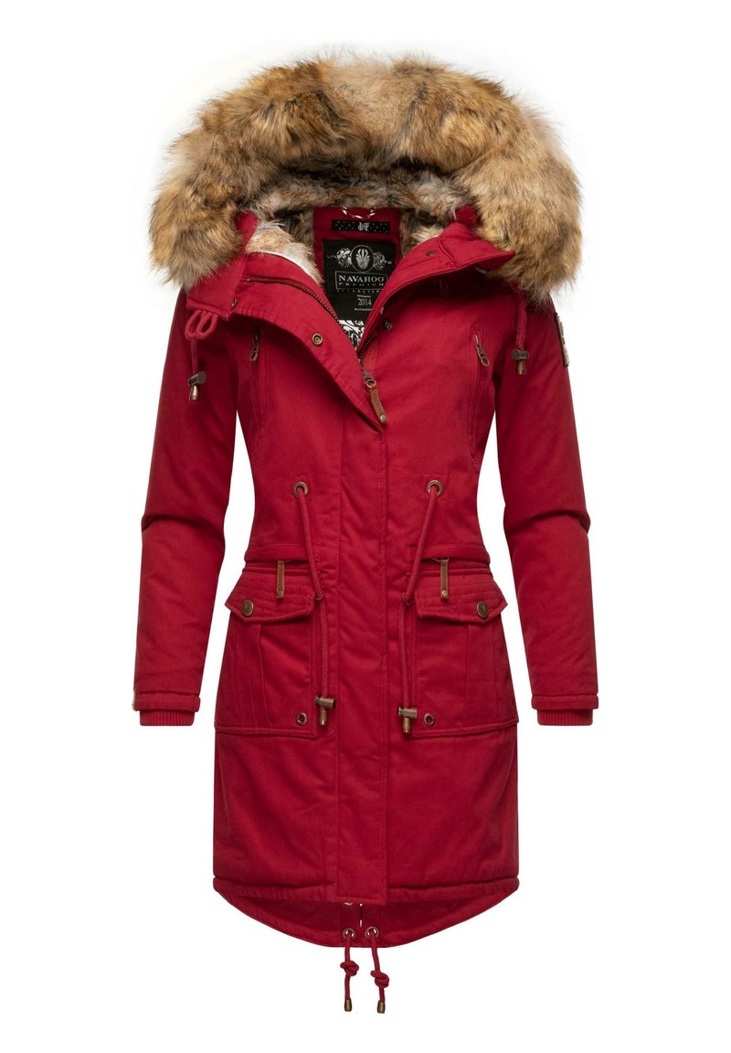 Manteau d'hiver long rouge avec capuche en fourrure, fermeture éclair à l'avant, cordons de taille ajustables et plusieurs poches à rabat et zip.