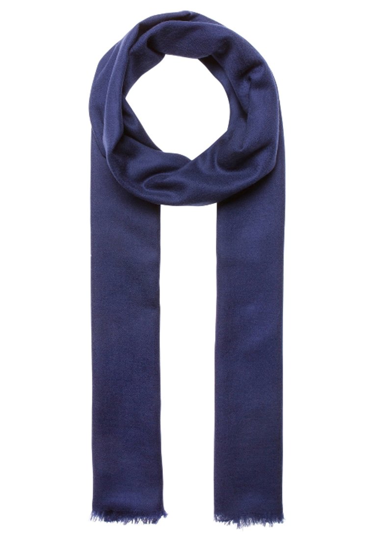 Écharpe bleu marine en tissu doux, présentant une texture lisse avec des bords effilochés, et une forme allongée adaptée au motif d'enroulement.