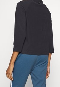 Rich & Royal Langarmshirt - light blue