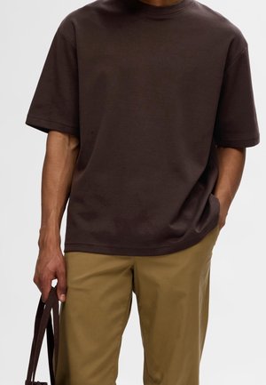 T-shirt basic - dark brown
