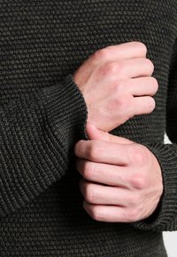 Selected Homme Stickad tröja - dark green