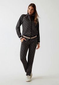 Guess - Spodnie treningowe