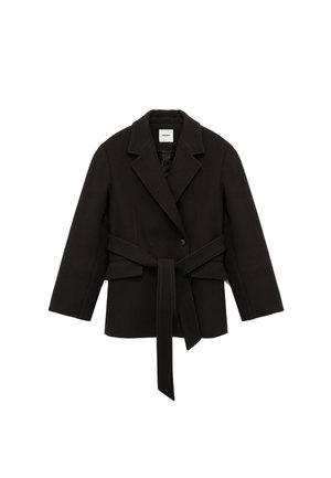 Zwarte wollen blend jas met een dubbelgeknoopt ontwerp, grote revers, een tailleriem en lange mouwen. Zachte textuur en minimalistische stijl.