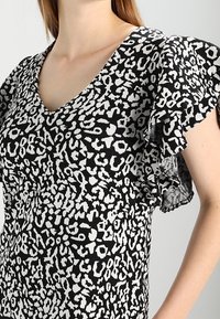Dorothy Perkins Vapaa-ajan mekko - multi-coloured