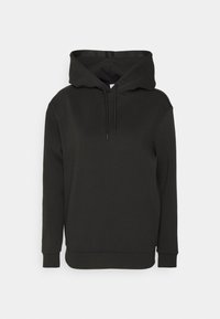 Černá mikina s kapucí a stahovacími šňůrkami, vyrobená z měkké látky. Má dlouhé rukávy, pohodlný střih a hladkou texturu.