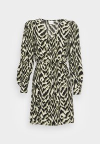 Vestido curto com decote em V profundo, mangas longas bufantes e cintura elástica, apresentando um padrão abstrato em preto e verde sobre um fundo claro.