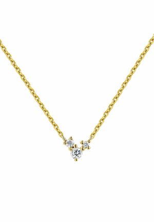 Collar de cadena de oro con un diseño en forma de V, adornado con tres piedras preciosas blancas brillantes de diferentes tamaños, que aportan interés visual y textura.