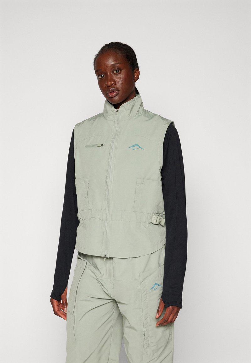 Nike Performance TRAIL REPEL VEST - Colete - jade horizon/bicoastal