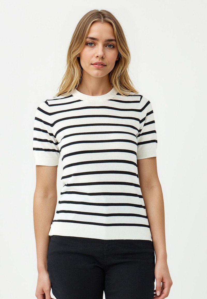 Gestreiftes kurzärmliges Sweater mit schwarz-weißen horizontalen Streifen, geripptem Rundhalsausschnitt und tailliertem Oberteil. Weiches, leichtes Material.
