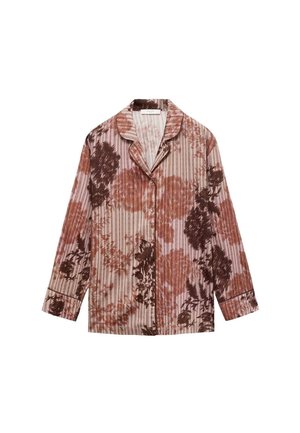 Camisa de botones a rayas en tonos rosa claro y marrón con patrones florales, de manga larga, con cuello muesca y detalle de bolsillo en el lado izquierdo.