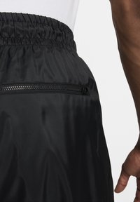 Nike Performance CFC M NK WR WVN 3R - Klubbklær - black/pink prime