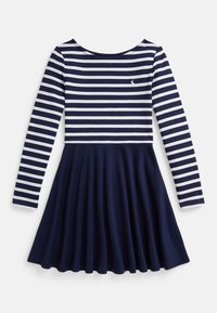 Δεν επιλέχθηκ�ε, newport navy