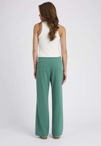 BZB TAILLEUR - Pantalon classique - vert