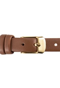 Ceinture en cuir marron présentant une surface texturée, une boucle en métal doré et des trous pour un ajustement de la taille. Design simple et élégant.