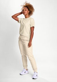 Hummel PAOLA  - Jogginghose - vanilla ice