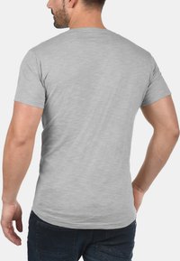 Solid SDFIGOS - T-shirts basic - light grey
