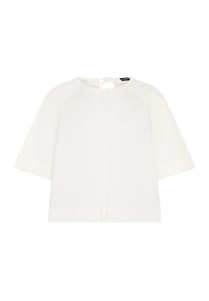 Weiße Bluse mit rundem Halsausschnitt, kurzen weiten Ärmeln und einer Rückenbindung, mit dezenten Nahtdetails auf der Vorderseite.