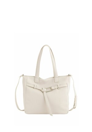 Beige Leder-Shopper mit zwei Griffen, verstellbarem Schultergurt und einem dekorativen Gürtelschnallen-Detail auf der Vorderseite.