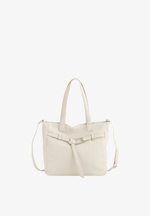 Beige Leder-Shopper mit zwei Griffen, verstellbarem Schultergurt und einem dekorativen Gürtelschnallen-Detail auf der Vorderseite.