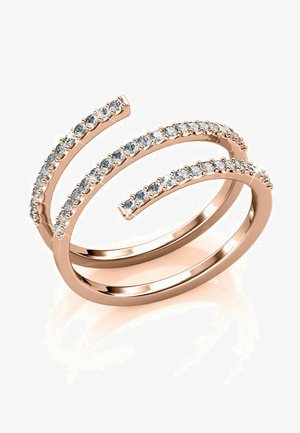 Roze gouden ring met twee verstrengelde banden, voorzien van een rij heldere stenen langs de bovenrand, wat een delicate, moderne uitstraling creëert.