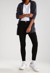 VILA Kofta - mottled dark blue